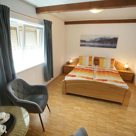 Winzerzimmer - Weingut Tinhof Eisenstadt Zewnętrze zdjęcie