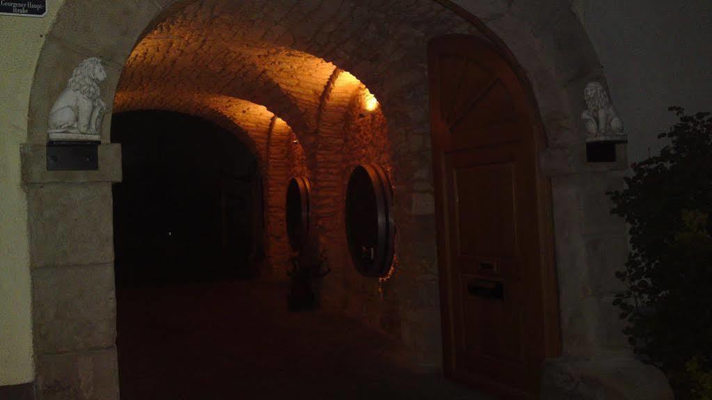 Winzerzimmer - Weingut Tinhof Eisenstadt Zewnętrze zdjęcie